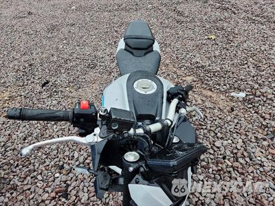 Piąte zdjęcie samochodu w środku: 2025 YAMAHA MTN690 VIN:JYARM48E4SA002863 - miniatura
