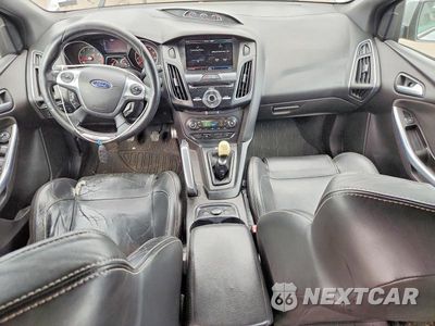 Zdjęcie 8 z 12 samochodu: 2013 FORD FOCUS ST VIN:1FADP3L99DL360032 - miniatura