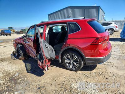 Drugie zdjęcie samochodu z przodu: 2018 VOLKSWAGEN TIGUAN SE VIN:3VV3B7AX9JM066378 - miniatura