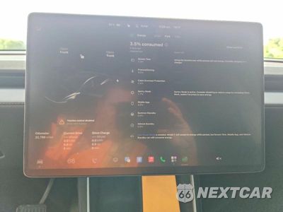 Zdjęcie 9 z 12 samochodu: 2026 TESLA MODEL Y VIN:7SAYGDEE2TA391443 - miniatura