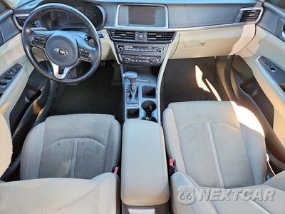 Zdjęcie 8 z 12 samochodu: 2017 KIA OPTIMA HYBRID VIN:KNAGT4LC1H5008736 - miniatura
