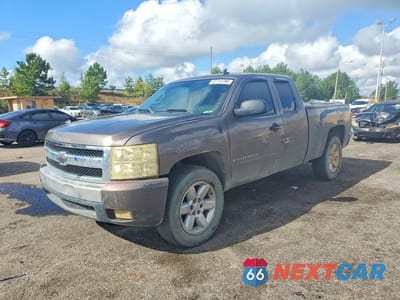 2007 CHEVROLET SILVERADO K1500 2GCEK19C871666847 - główne zdjęcie licytacji z USA - miniatura