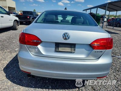 Zdjęcie 6 z 12 samochodu: 2013 VOLKSWAGEN JETTA SE VIN:3VWDX7AJ3DM393599 - miniatura