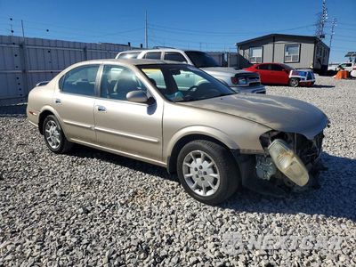 Czwarte zdjęcie samochodu z boku: 2000 NISSAN MAXIMA GXE VIN:JN1CA31D1YT720367 - miniatura