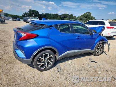 Trzecie zdjęcie samochodu z tyłu: 2019 TOYOTA C-HR XLE VIN:JTNKHMBX2K1021993 - miniatura