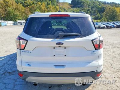 Zdjęcie 6 z 14 samochodu: 2017 FORD ESCAPE SE VIN:1FMCU0G90HUE51273 - miniatura