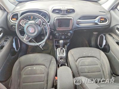 Zdjęcie 8 z 13 samochodu: 2019 JEEP RENEGADE LATITUDE VIN:ZACNJABB0KPK52204 - miniatura