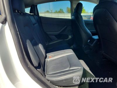 Zdjęcie 10 z 13 samochodu: 2023 TESLA MODEL Y VIN:7SAYGDEE5PA055145 - miniatura
