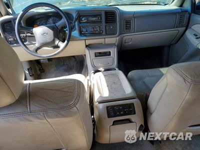 Zdjęcie 8 z 13 samochodu: 2002 CHEVROLET TAHOE K1500 VIN:1GNEK13T82R314996 - miniatura
