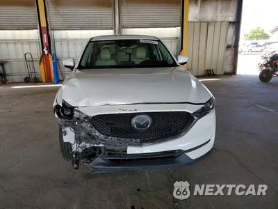 Piąte zdjęcie samochodu w środku: 2018 MAZDA CX-5 TOURING VIN:JM3KFACMXJ1322594 - miniatura