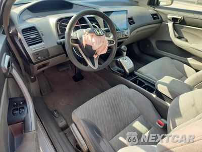 Zdjęcie 8 z 13 samochodu: 2011 HONDA CIVIC LX VIN:2HGFG1B65BH502581 - miniatura