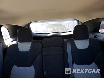 Zdjęcie 10 z 13 samochodu: 2014 JEEP CHEROKEE LATITUDE VIN:1C4PJMCS9EW252494 - miniatura