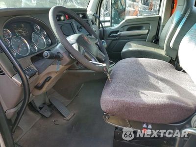 Zdjęcie 7 z 13 samochodu: 2015 KENWORTH T680 SEMI TRUCK VIN:1XKYA48X2FJ462463 - miniatura
