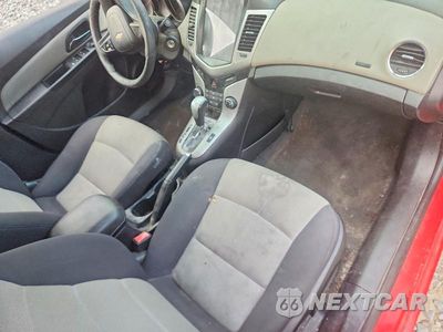 Zdjęcie 8 z 12 samochodu: 2014 CHEVROLET CRUZE LS VIN:1G1PA5SH3E7462703 - miniatura