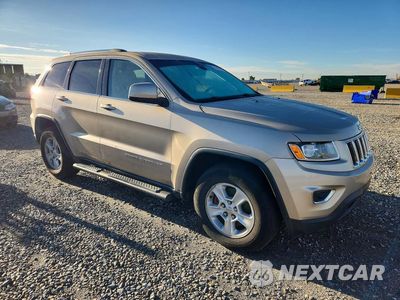 Czwarte zdjęcie samochodu z boku: 2015 JEEP GRAND CHEROKEE LAREDO VIN:1C4RJFAG5FC602340 - miniatura