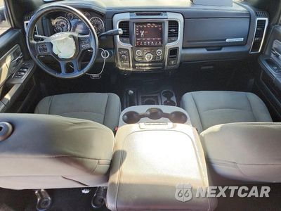 Zdjęcie 8 z 12 samochodu: 2018 RAM 2500 POWERWAGON VIN:3C6TR5EJ1JG144646 - miniatura
