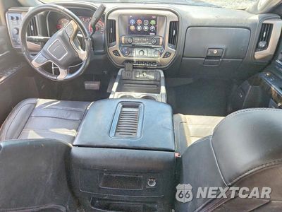 Zdjęcie 8 z 13 samochodu: 2016 GMC SIERRA K2500 DENALI VIN:1GT12UE8XGF138432 - miniatura