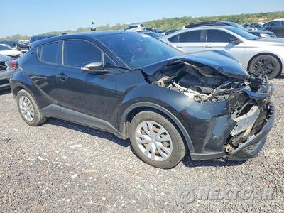 Czwarte zdjęcie samochodu z boku: 2020 TOYOTA C-HR LE VIN:JTNKHMBX7L1090566 - miniatura