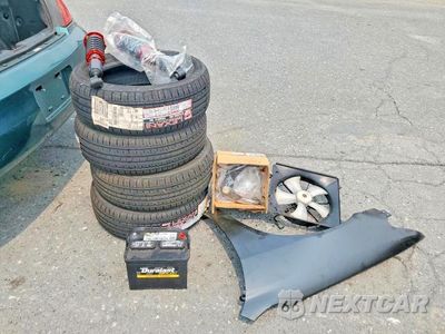 Zdjęcie 12 z 13 samochodu: 2002 HONDA ACCORD EX VIN:1HGCG22542A024040 - miniatura