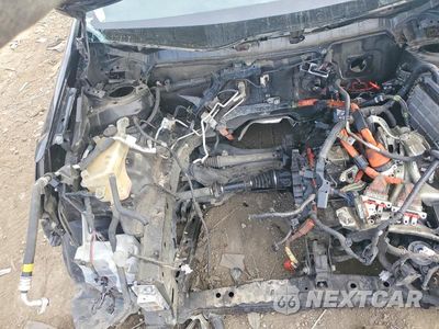 Zdjęcie 11 z 12 samochodu: 2013 TOYOTA PRIUS V TWO VIN:JTDZN3EU6D3219264 - miniatura