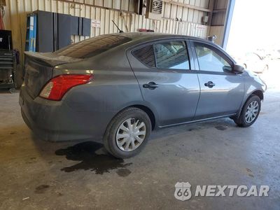 Trzecie zdjęcie samochodu z tyłu: 2018 NISSAN VERSA S PLUS VIN:3N1CN7AP6JL838804 - miniatura