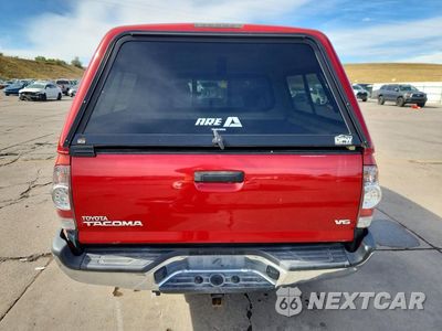 Zdjęcie 6 z 12 samochodu: 2015 TOYOTA TACOMA V6 VIN:5TFLU4EN4FX128402 - miniatura