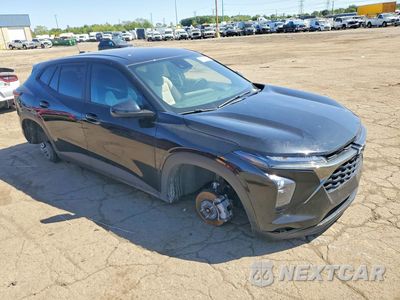 Czwarte zdjęcie samochodu z boku: 2025 CHEVROLET TRAX 1RS VIN:KL77LGEP7SC265839 - miniatura