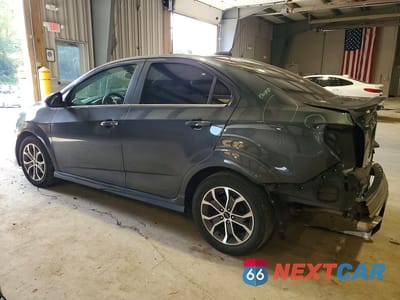 Drugie zdjęcie samochodu z przodu: 2020 CHEVROLET SONIC LT VIN:1G1JD5SB7L4141366 - miniatura