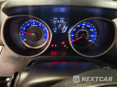 Zdjęcie 9 z 12 samochodu: 2013 HYUNDAI ELANTRA LIMITED VIN:KMHDH4AE8DU634016 - miniatura