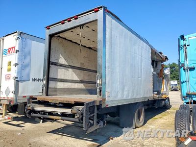Trzecie zdjęcie samochodu z tyłu: 2011 FREIGHTLINER M2 106 MEDIUM DUTY VIN:1FVACWDT7BDBD8040 - miniatura