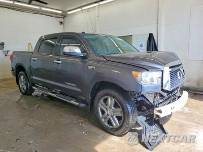 Czwarte zdjęcie samochodu z boku: 2011 TOYOTA TUNDRA CREWMAX LIMITED VIN:5TFFY5F19BX110393 - miniatura