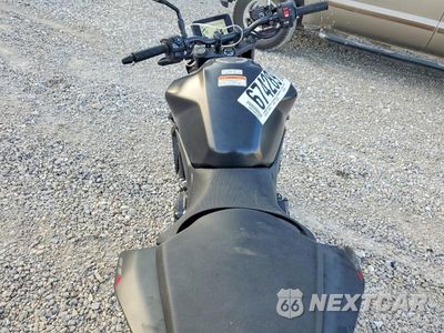 Zdjęcie 6 z 9 samochodu: 2025 HONDA CB750 A VIN:JH2RH2403SK002393 - miniatura