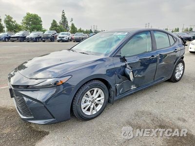 2025 TOYOTA CAMRY LE 4T1DAACK2SU208356 - główne zdjęcie licytacji z USA - miniatura