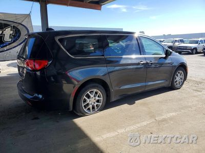 Trzecie zdjęcie samochodu z tyłu: 2018 CHRYSLER PACIFICA TOURING VIN:2C4RC1DG3JR136237 - miniatura