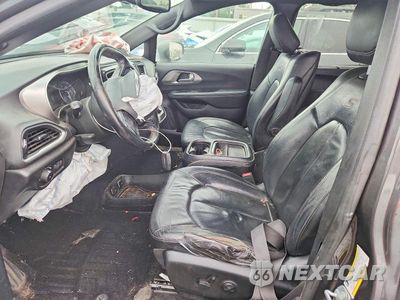 Zdjęcie 7 z 13 samochodu: 2020 CHRYSLER PACIFICA TOURING L VIN:2C4RC3BG6LR270743 - miniatura