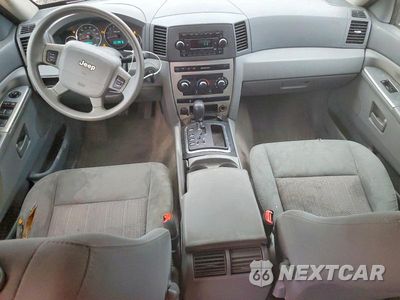 Zdjęcie 8 z 13 samochodu: 2007 JEEP GRAND CHEROKEE LAREDO VIN:1J8GS48K07C591194 - miniatura