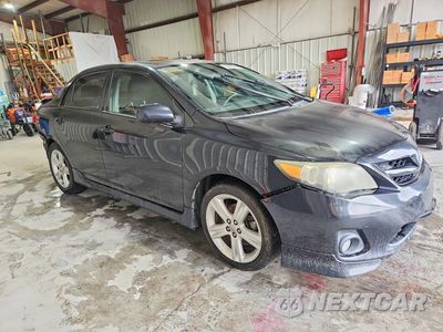 Czwarte zdjęcie samochodu z boku: 2013 TOYOTA COROLLA S VIN:5YFBU4EE4DP214445 - miniatura