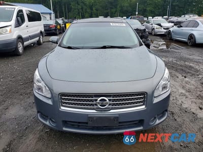 Piąte zdjęcie samochodu w środku: 2011 NISSAN MAXIMA 3.5 S VIN:1N4AA5AP9BC854826 - miniatura