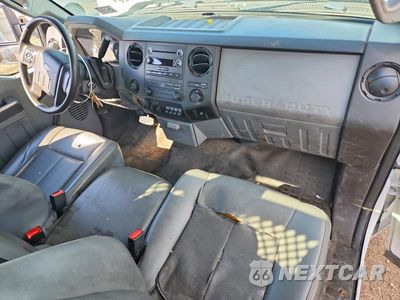 Zdjęcie 8 z 12 samochodu: 2014 FORD F350 SUPER DUTY VIN:1FDBF3E68EEB81991 - miniatura