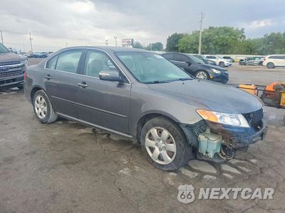 Czwarte zdjęcie samochodu z boku: 2009 KIA OPTIMA LX VIN:KNAGE228X95322883 - miniatura