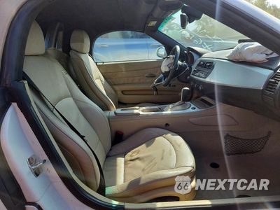 Zdjęcie 10 z 12 samochodu: 2006 BMW Z4 3.0 VIN:4USBU33516LW66369 - miniatura