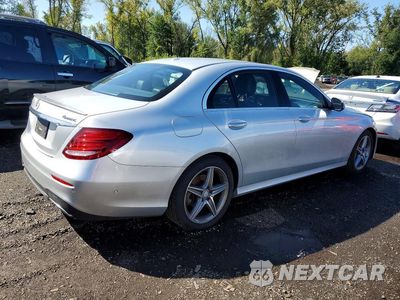 Trzecie zdjęcie samochodu z tyłu: 2017 MERCEDES-BENZ E 300 4MATIC VIN:WDDZF4KB4HA055171 - miniatura