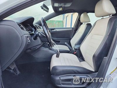 Zdjęcie 7 z 12 samochodu: 2017 VOLKSWAGEN JETTA SPORT VIN:3VWD17AJ9HM409683 - miniatura