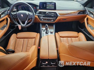 Zdjęcie 8 z 12 samochodu: 2018 BMW 530 I VIN:WBAJA5C52JWA36289 - miniatura