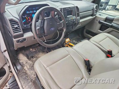 Zdjęcie 8 z 13 samochodu: 2020 FORD F550 SUPER DUTY VIN:1FDUF5HT6LDA08978 - miniatura