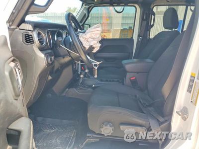 Zdjęcie 7 z 12 samochodu: 2021 JEEP WRANGLER UNLIMITED SAHARA VIN:1C4HJXEN5MW551881 - miniatura