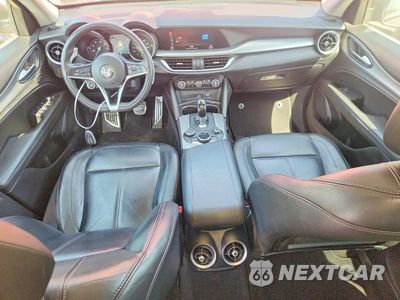 Zdjęcie 8 z 14 samochodu: 2019 ALFA ROMEO STELVIO VIN:ZASPAKAN5K7C70344 - miniatura