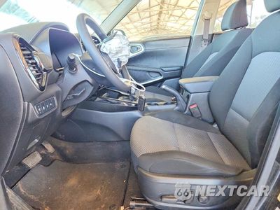 Zdjęcie 7 z 12 samochodu: 2023 KIA SOUL S VIN:KNDJ23AU6P7840142 - miniatura