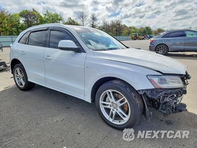 Czwarte zdjęcie samochodu z boku: 2014 AUDI Q5 PREMIUM PLUS VIN:WA1DGAFPXEA040105 - miniatura