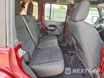 Zdjęcie 10 z 12 samochodu: 2021 JEEP WRANGLER UNLIMITED SPORT VIN:1C4HJXDG7MW637311 - miniatura